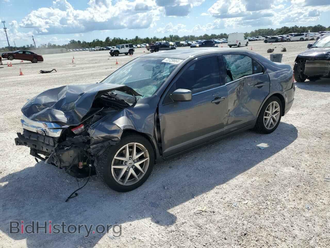 Photo 3FAHP0JA6BR123560 - FORD FUSION 2011