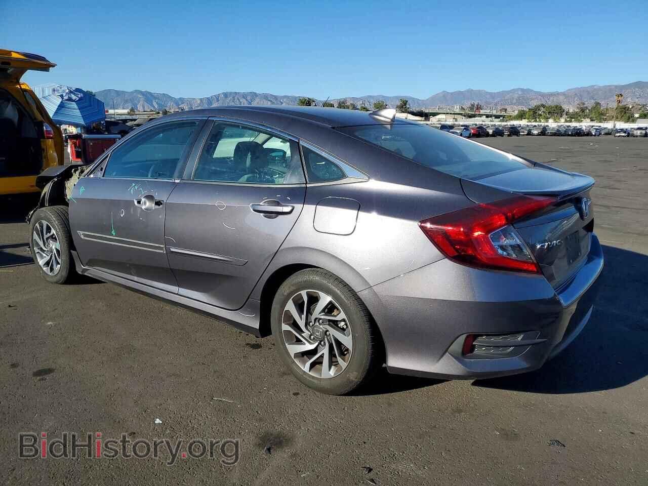 2018 HONDA CIVIC - VIN: 2HGFC2F79JH517801 - Фото 2
