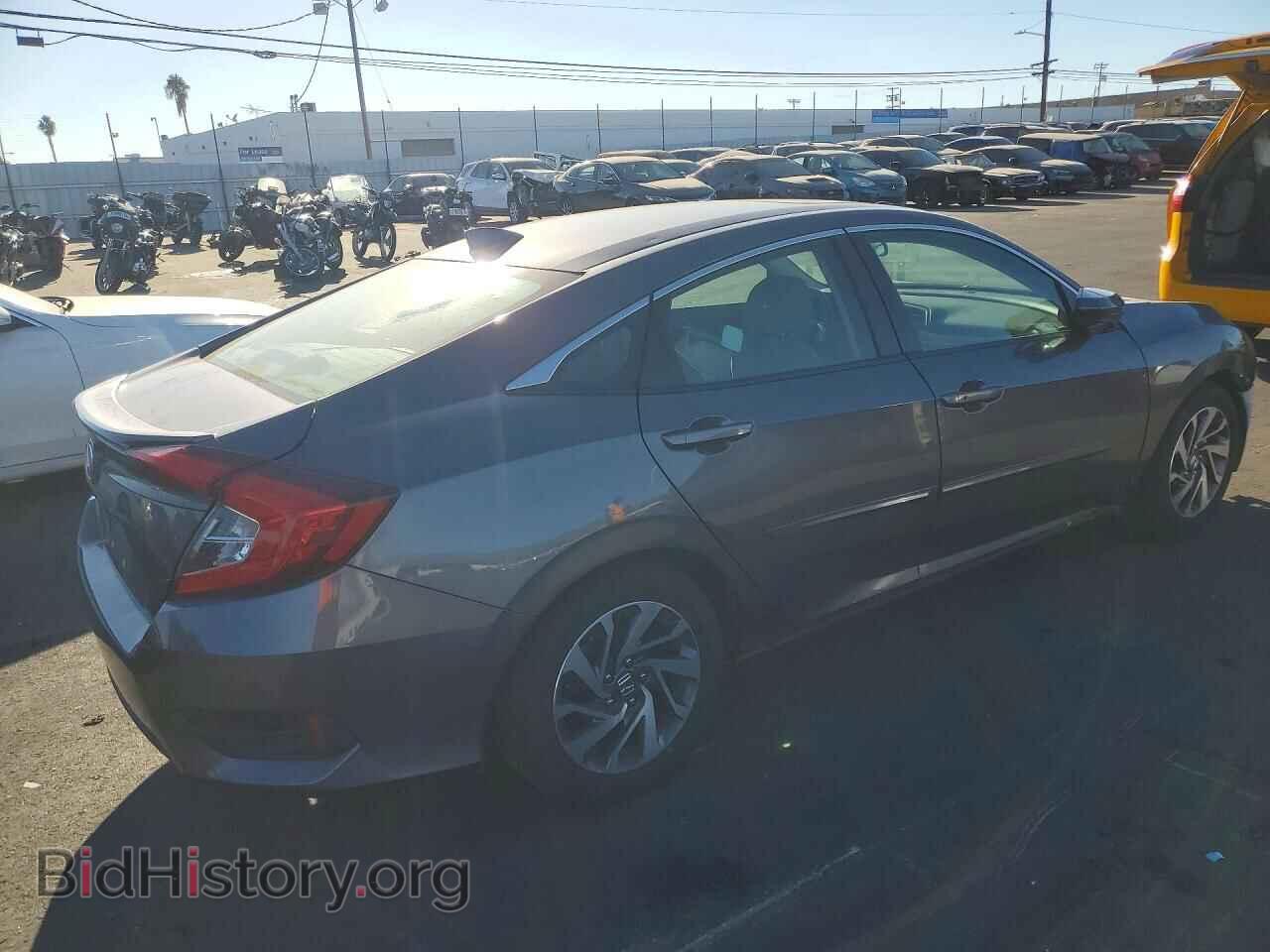 2018 HONDA CIVIC - VIN: 2HGFC2F79JH517801 - Фото 3