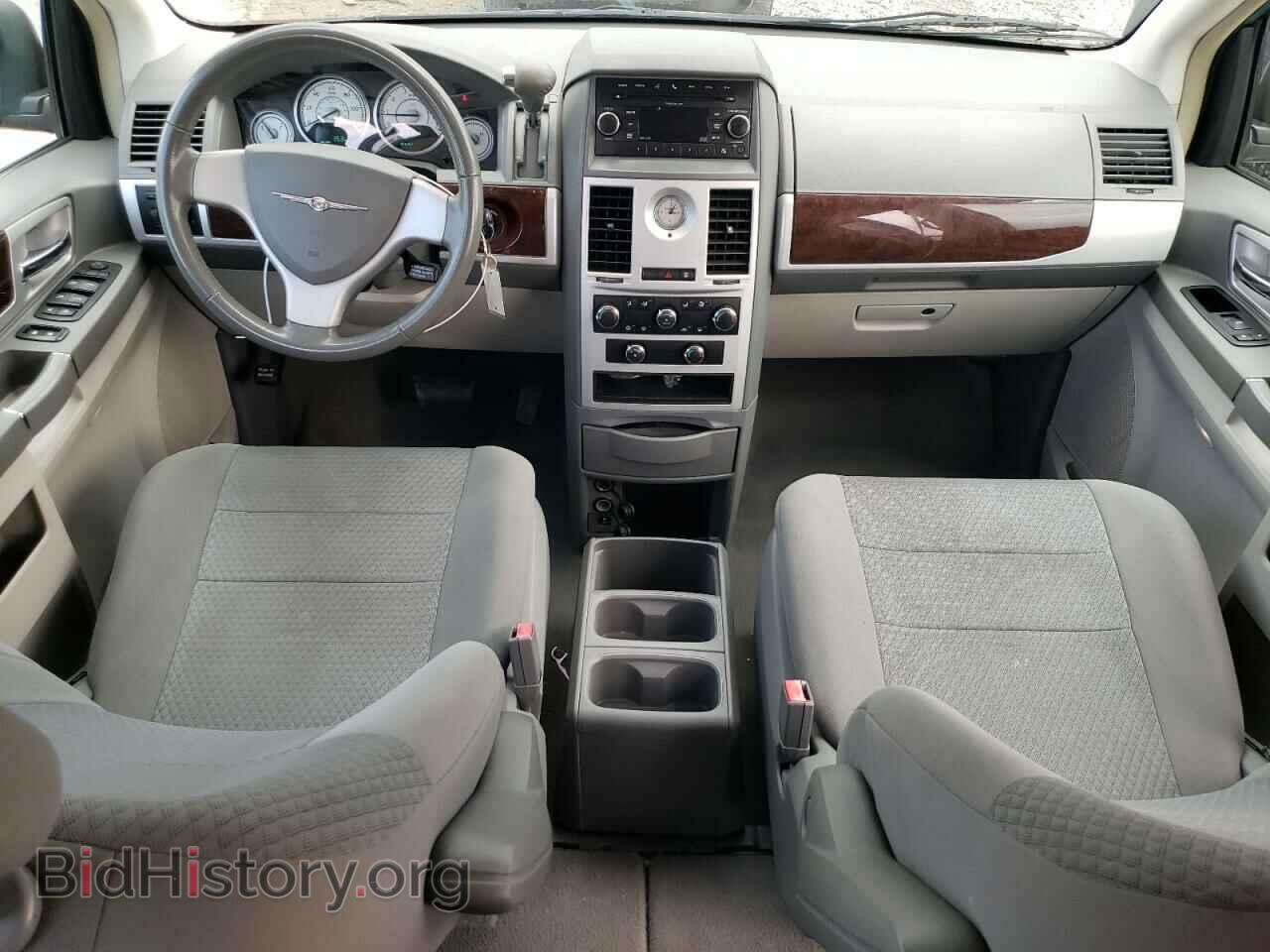 2010 CHRYSLER MINIVAN - VIN: 2A4RR5D1XAR347673 - Фото 8
