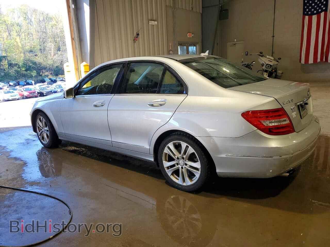 2013 MERCEDES-BENZ C-CLASS - VIN: WDDGF4HB9DR294709 - Photo 2