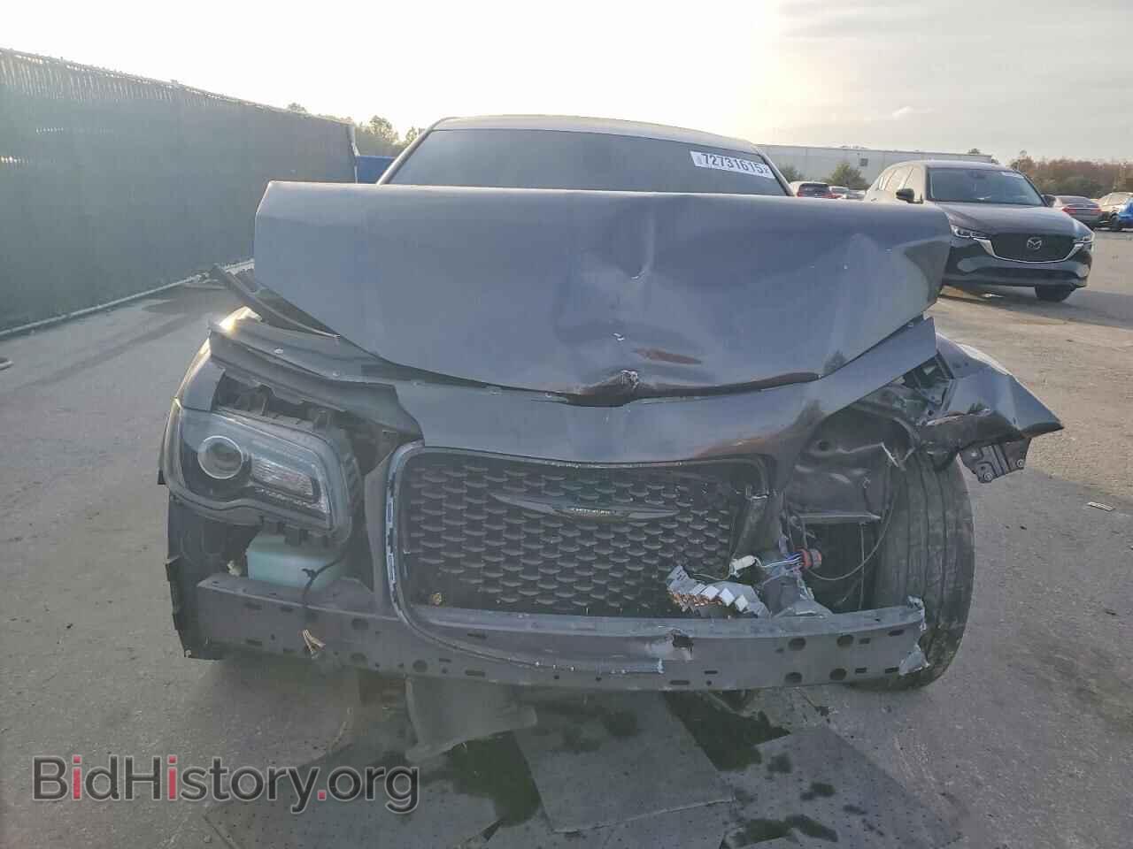 2019 CHRYSLER 300 - VIN: 2C3CCABG0KH536020 - Фото 5