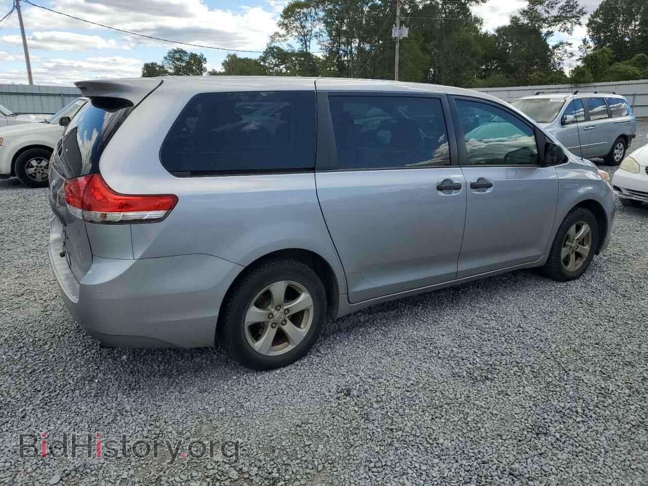 2012 TOYOTA SIENNA - VIN: 5TDKA3DC7CS014359 - Фото 3
