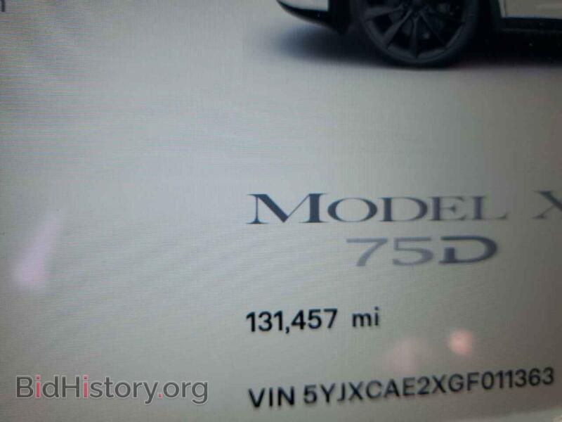2016 Tesla MODEL X (VIN 5YJXCAE2XGF011363) — photo 9 of 13