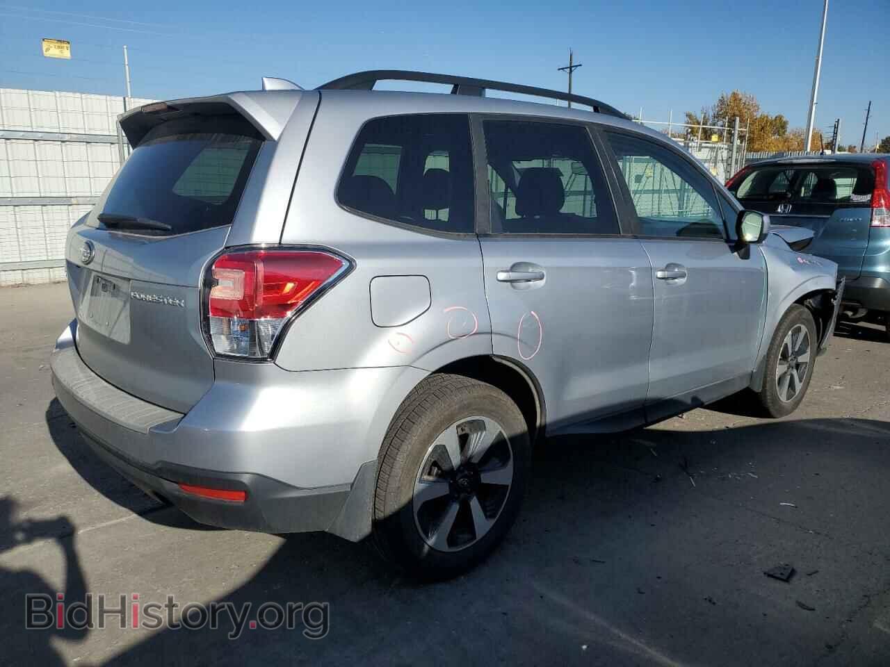 2018 SUBARU FORESTER - VIN: JF2SJAEC2JH429787 - Фото 3