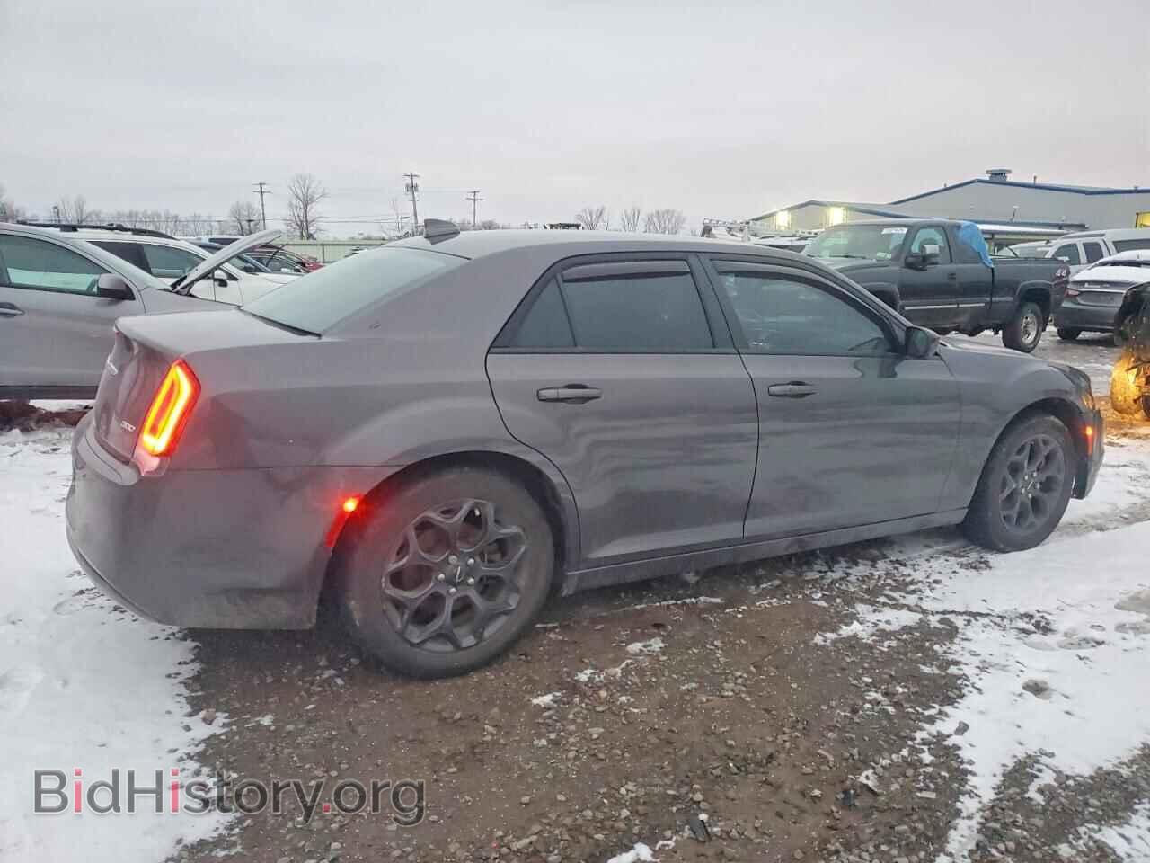 2019 CHRYSLER 300 - VIN: 2C3CCARG7KH556481 - Фото 3