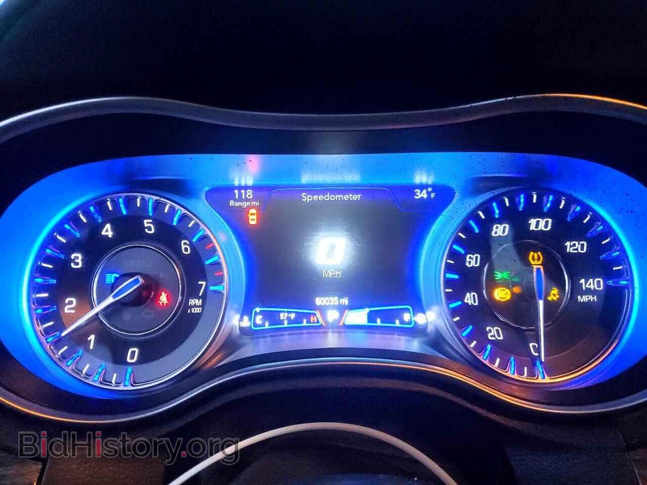 2019 CHRYSLER 300 - VIN: 2C3CCARG7KH556481 - Фото 9