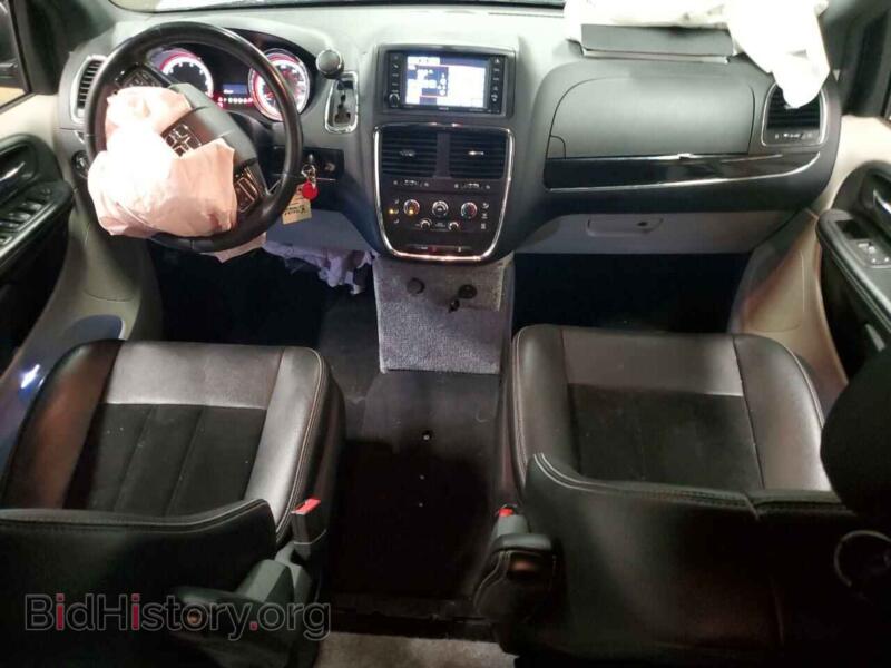 2016 Dodge CARAVAN (VIN 2C4RDGCG2GR378026) — photo 8 of 13