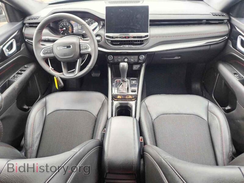 2025 Jeep COMPASS (VIN 3C4NJDDN0ST556945) — фото 8 из 15