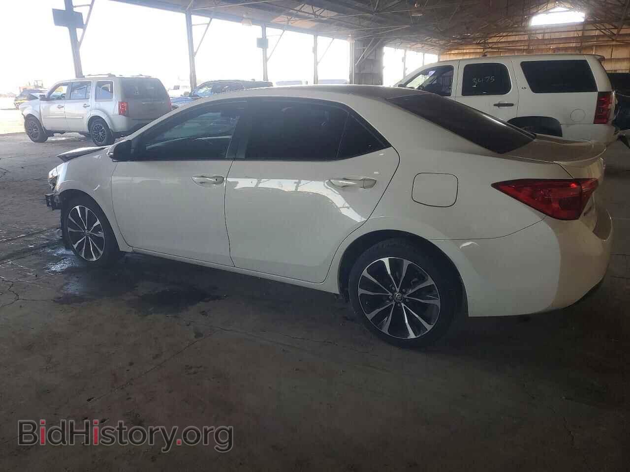 2017 TOYOTA COROLLA - VIN: 2T1BURHE2HC848173 - Фото 2
