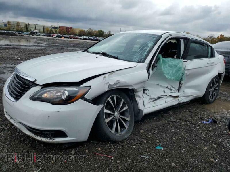 2013 Chrysler 200 200 Tourin (VIN 1C3CCBBB3DN516557) — фото 1 из 12, Copart, повреждение: бок