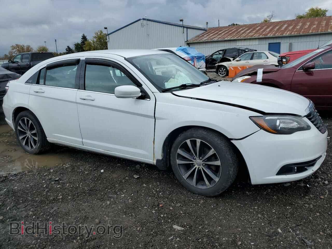 2013 CHRYSLER 200 - VIN: 1C3CCBBB3DN516557 - Фото 4