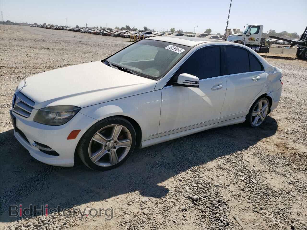 Photo WDDGF5EB3BR142058 - MERCEDES-BENZ C-CLASS 2011