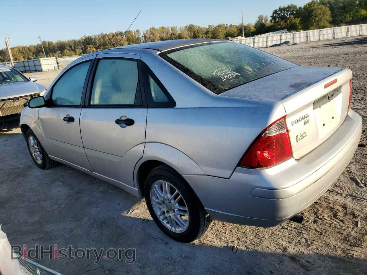 2007 FORD FOCUS - VIN: 1FAFP34N57W146968 - Фото 2