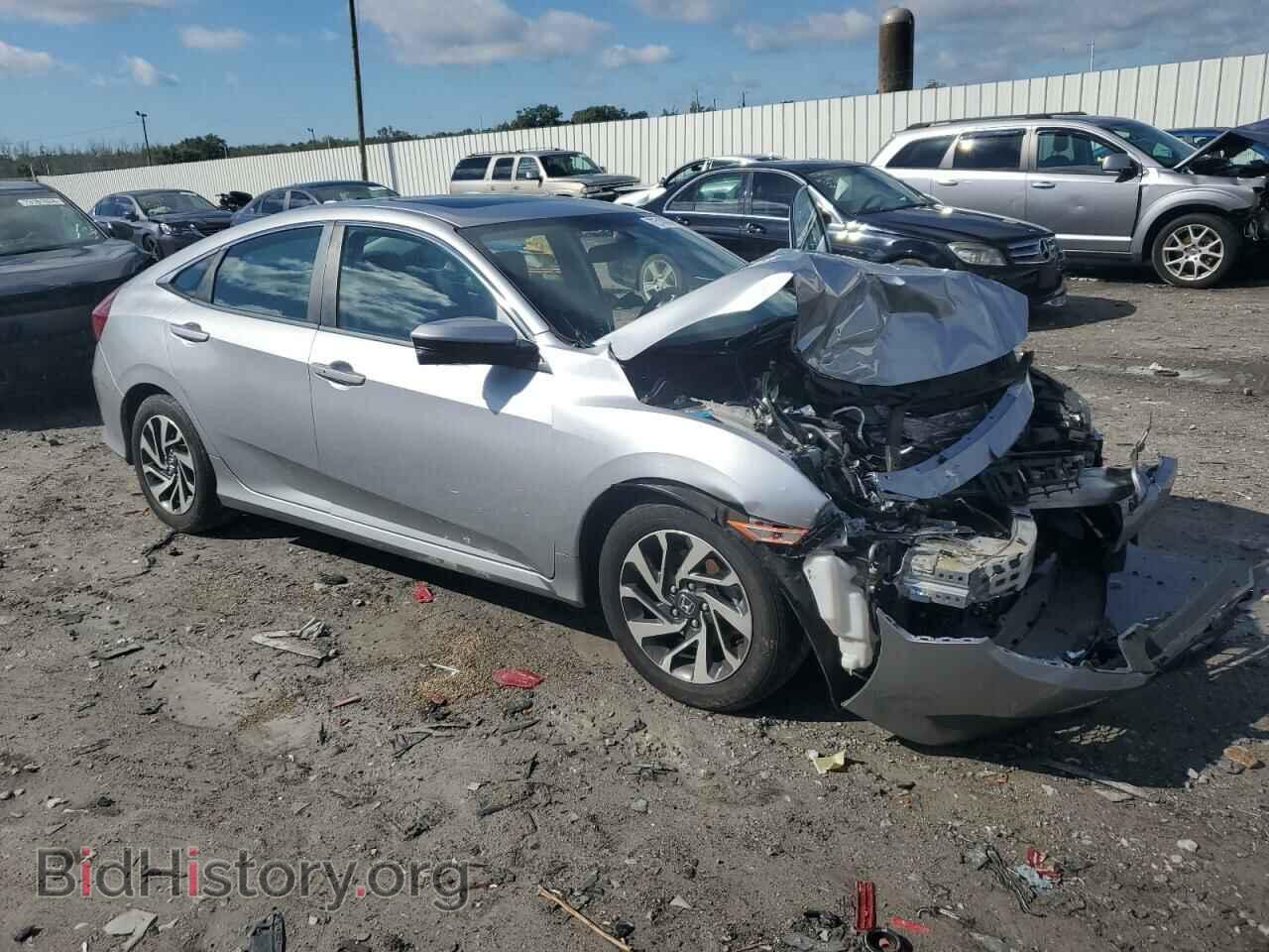 2018 HONDA CIVIC - VIN: 2HGFC2F72JH592940 - Фото 4