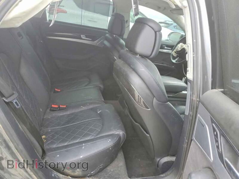 2014 Audi S8 (VIN WAUD2AFD7EN013962) — photo 10 of 12