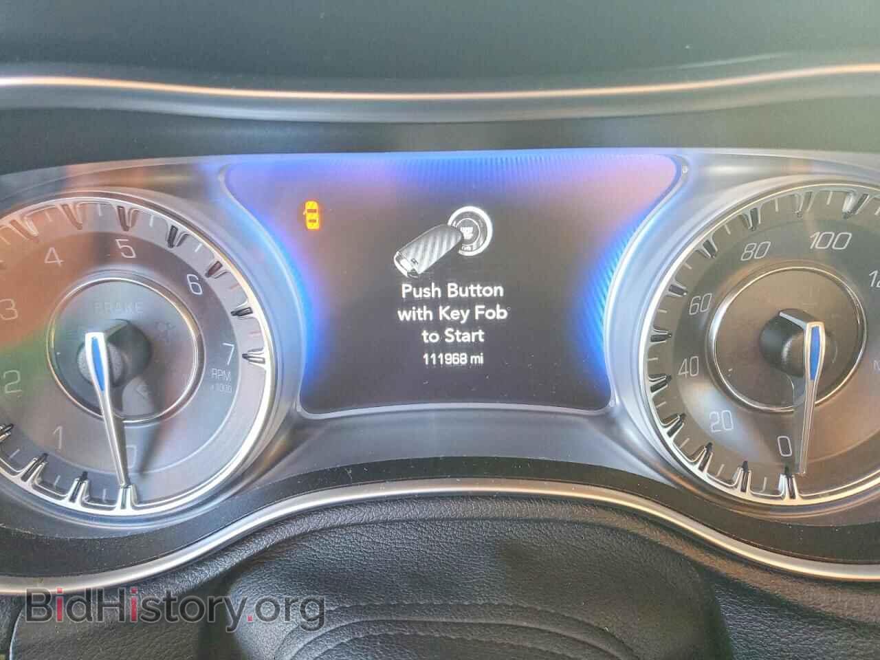 2019 CHRYSLER 300 - VIN: 2C3CCAEG0KH528558 - Фото 9
