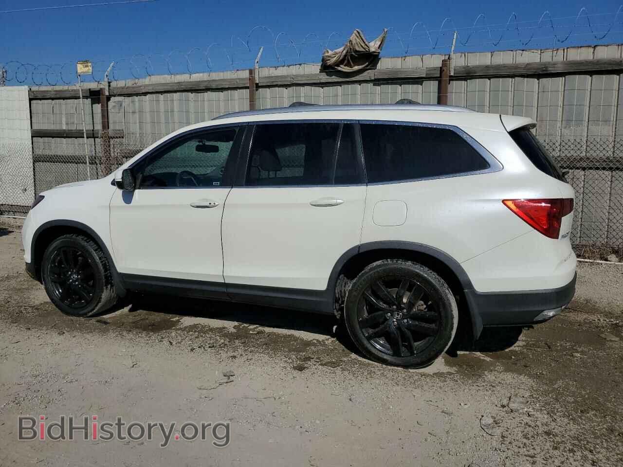 2017 HONDA PILOT - VIN: 5FNYF6H50HB002297 - Фото 2