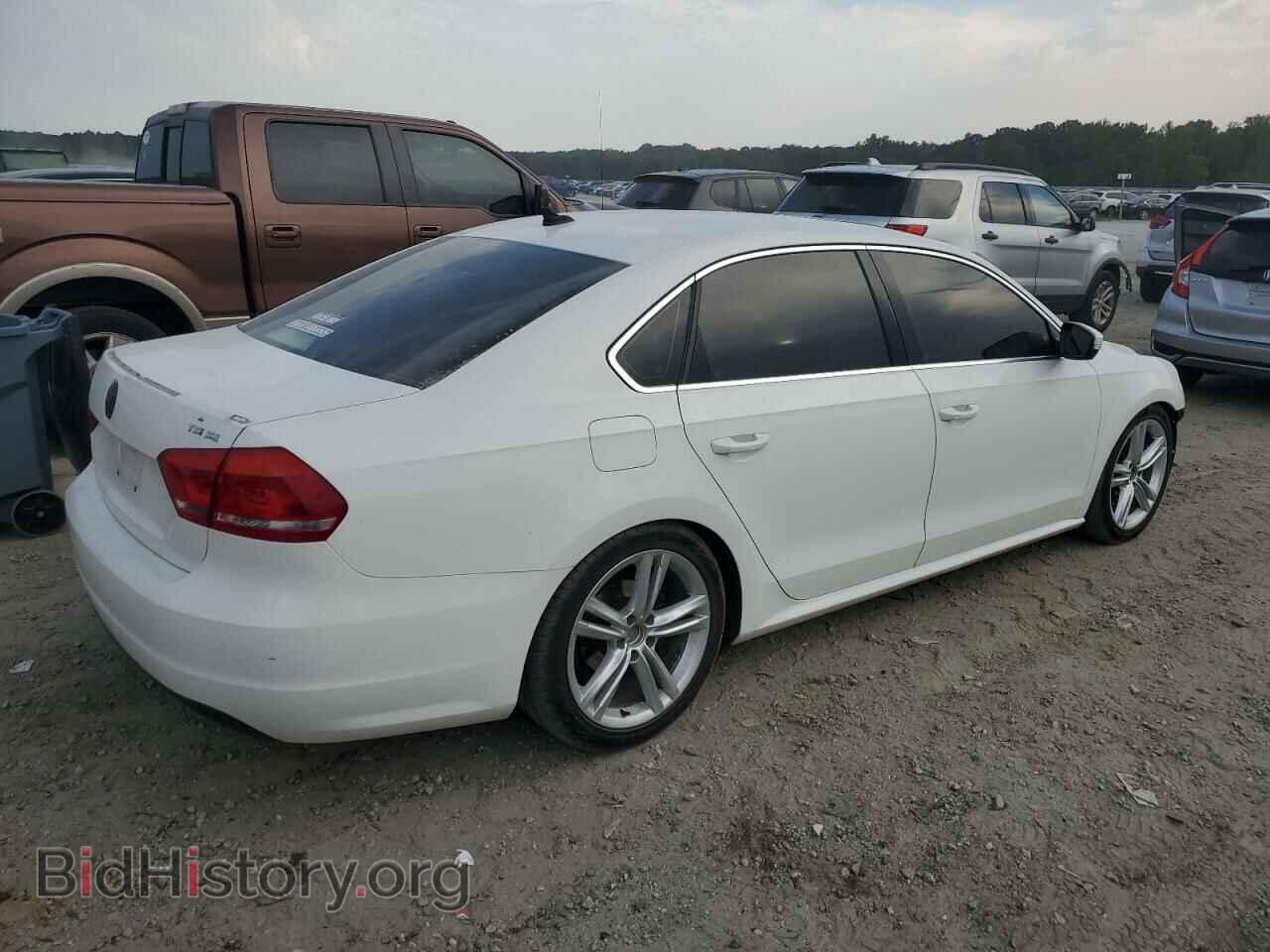 2014 VOLKSWAGEN PASSAT - VIN: 1VWBS7A34EC102005 - Фото 3