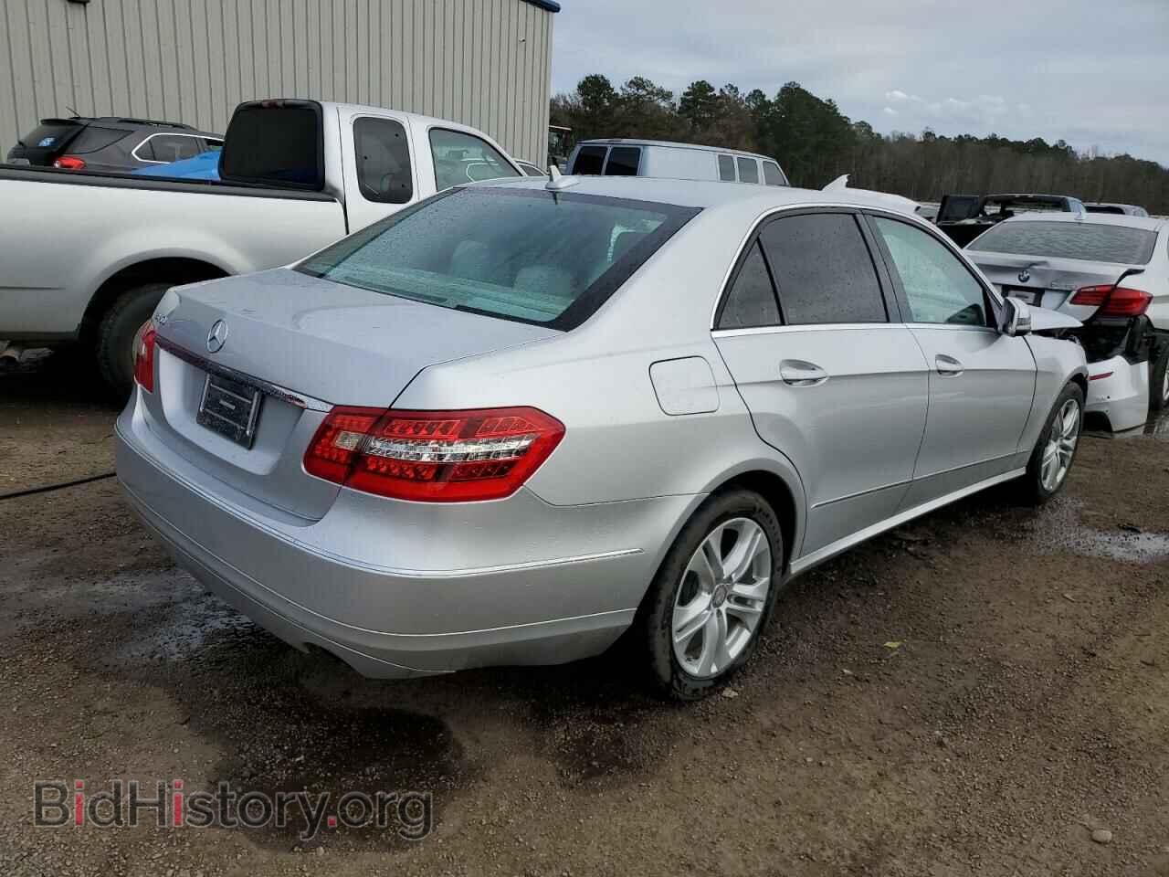 2011 MERCEDES-BENZ E-CLASS - VIN: WDDHF5GB1BA420245 - Фото 3