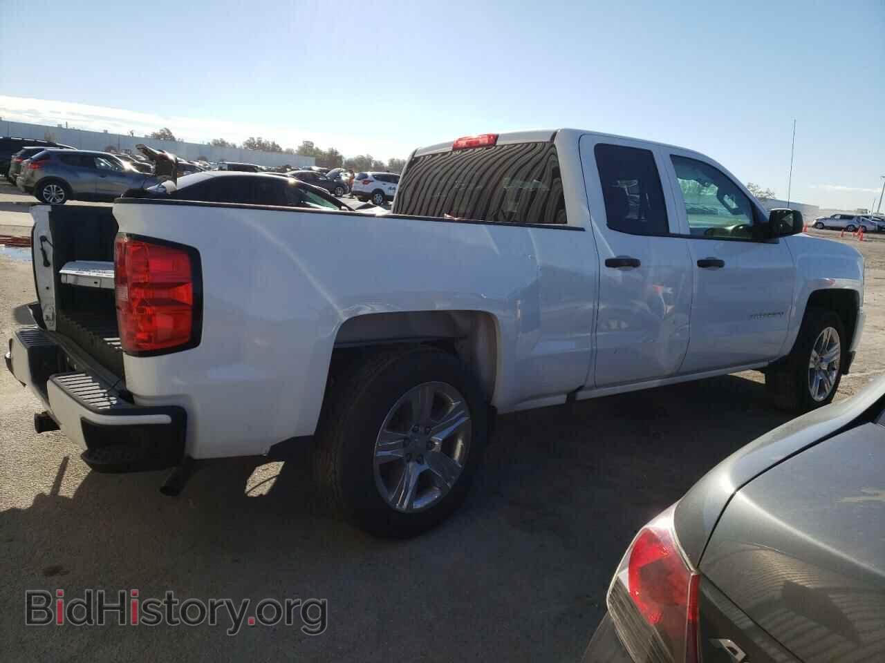 2019 CHEVROLET SILVERADO - VIN: 2GCRCMEC9K1173452 - Фото 3