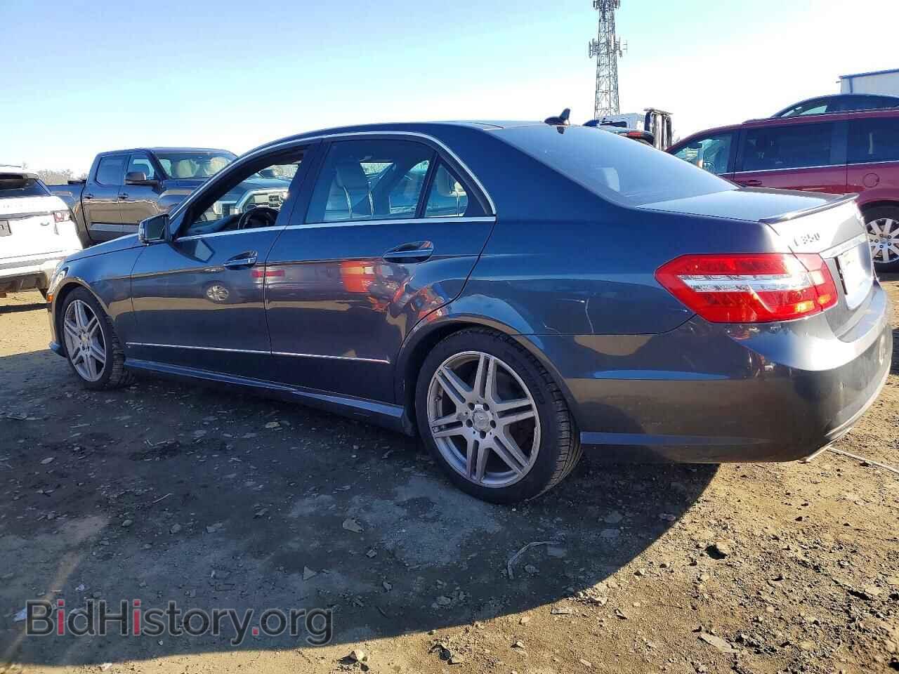 2011 MERCEDES-BENZ E-CLASS - VIN: WDDHF8HB2BA303404 - Фото 2