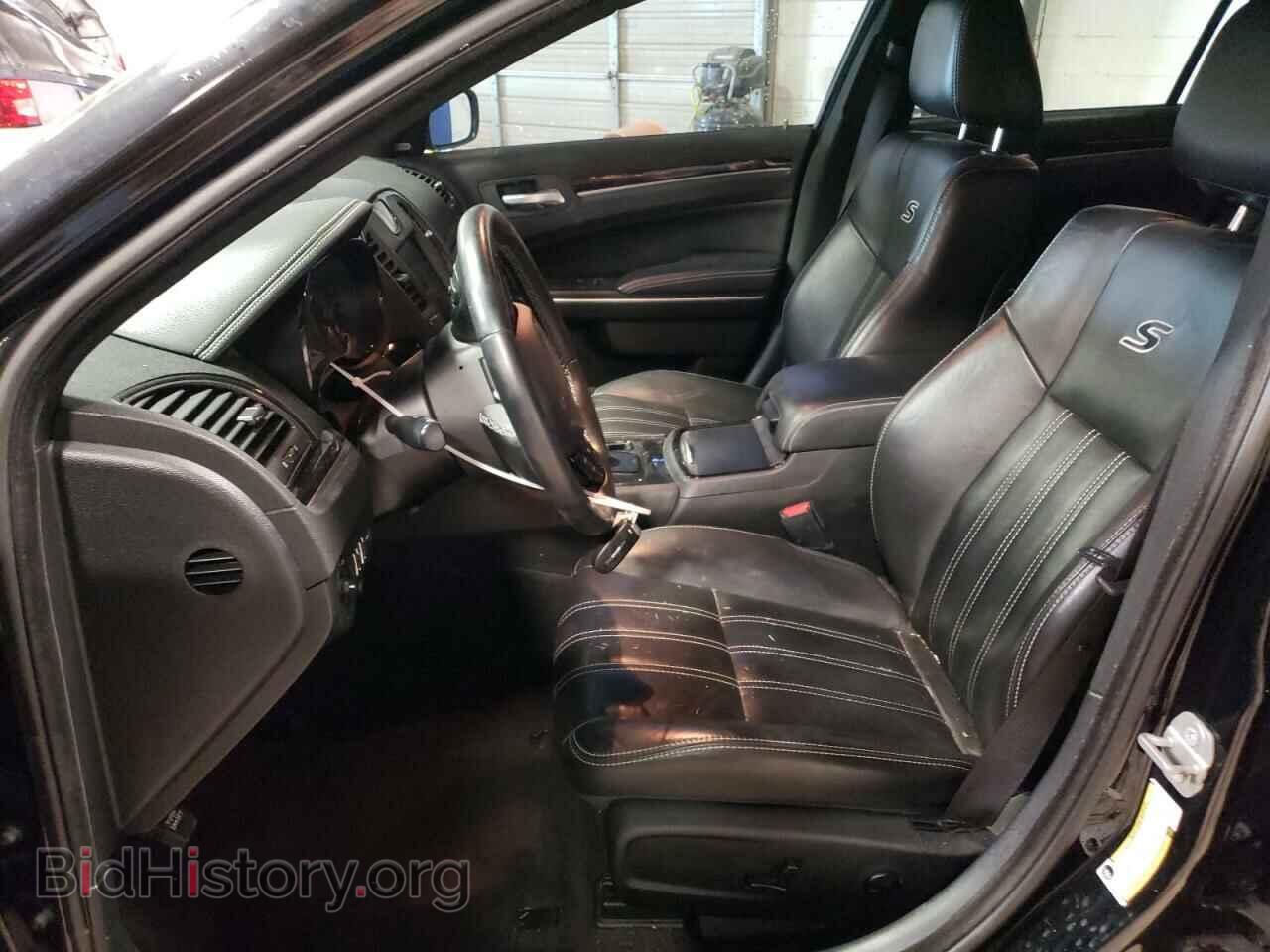 2019 CHRYSLER 300 - VIN: 2C3CCABG6KH538144 - Фото 7