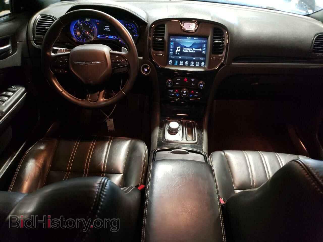 2019 CHRYSLER 300 - VIN: 2C3CCABG6KH538144 - Фото 8