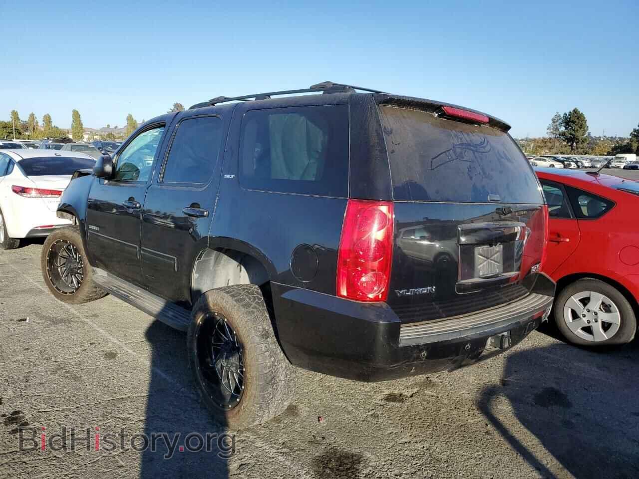 2013 GMC YUKON - VIN: 1GKS2CE01DR235042 - Фото 2