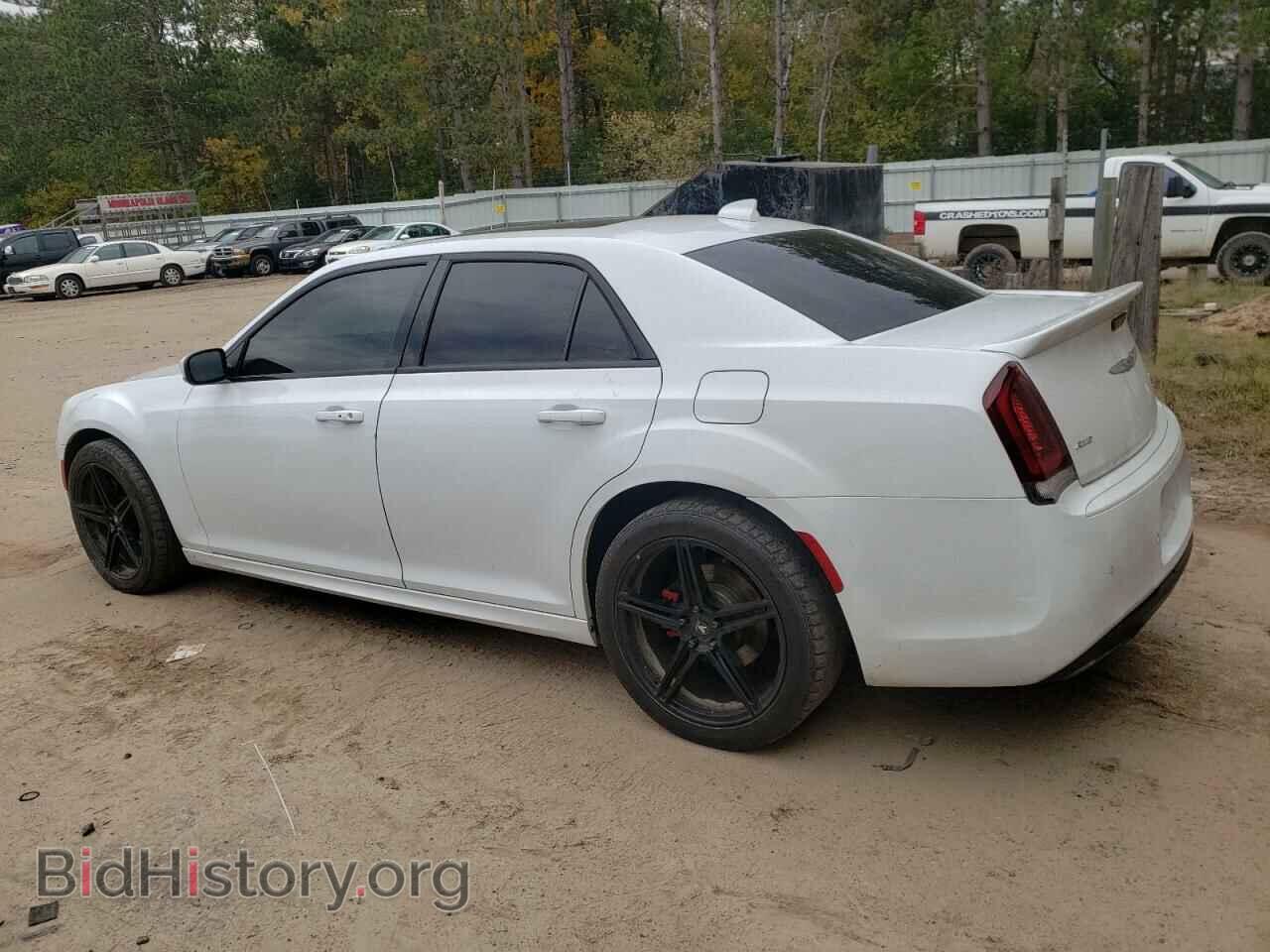 2017 CHRYSLER 300 - VIN: 2C3CCAGG8HH534811 - Фото 2