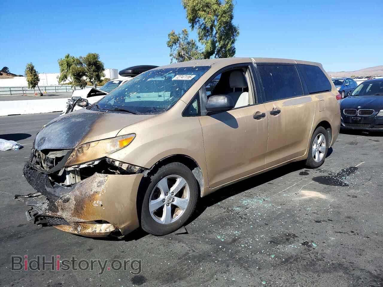 Фотография 5TDKA3DC4CS011810 - TOYOTA SIENNA 2012