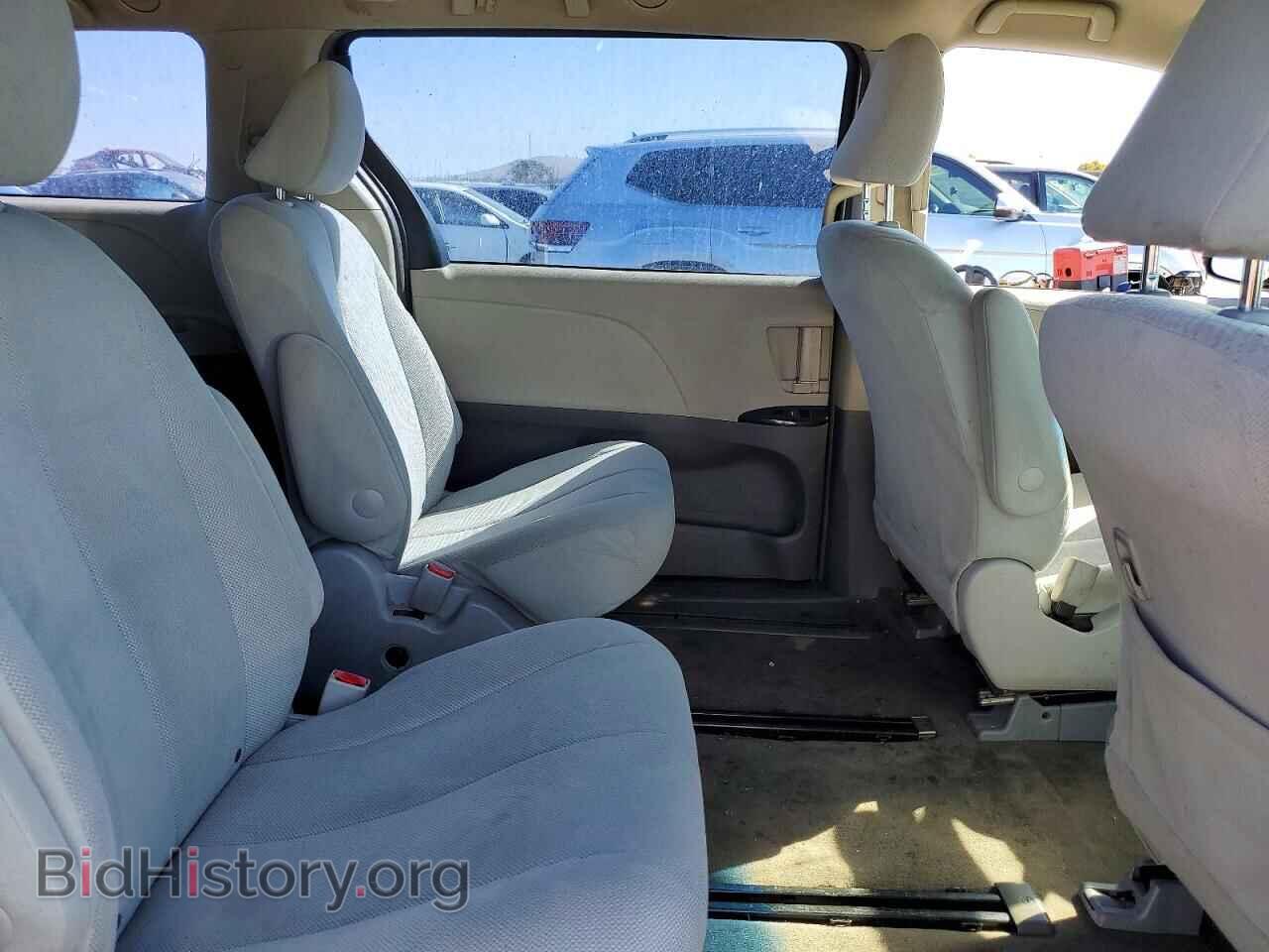 2012 TOYOTA SIENNA - VIN: 5TDKA3DC4CS011810 - Photo 11