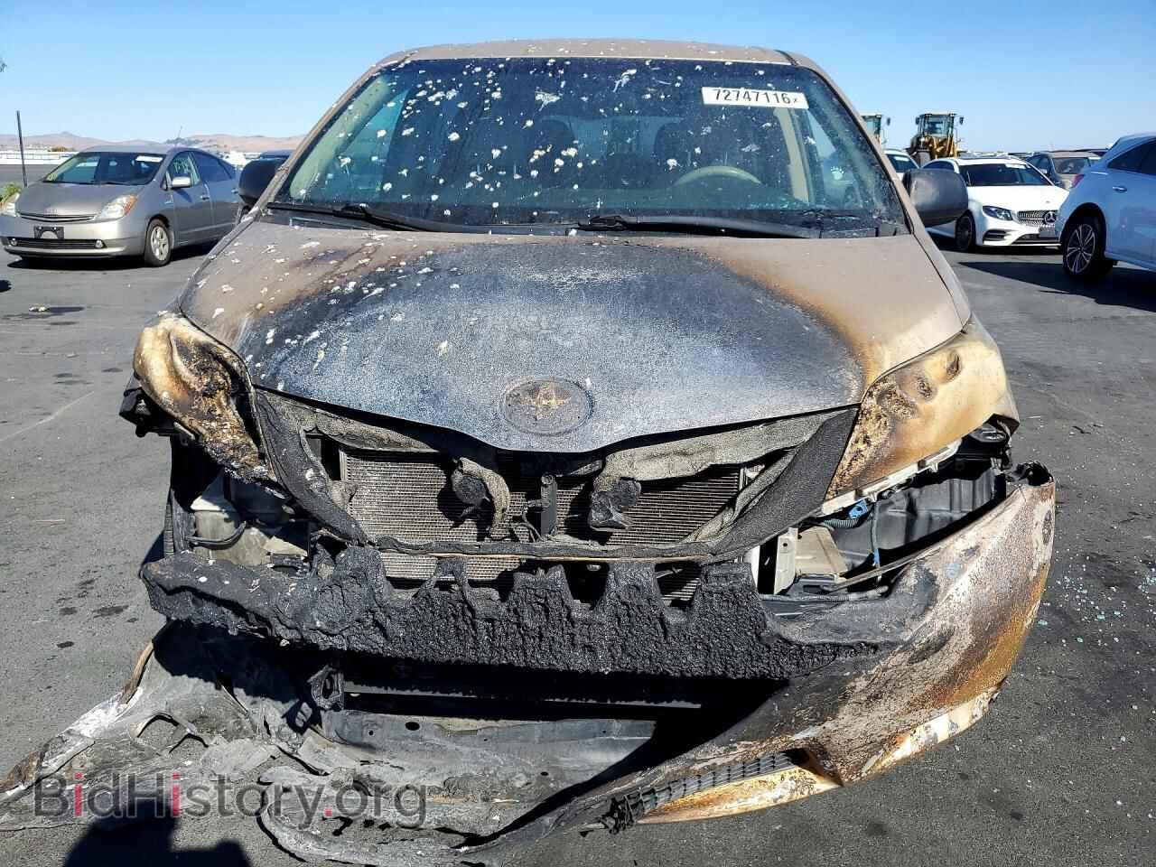 2012 TOYOTA SIENNA - VIN: 5TDKA3DC4CS011810 - Photo 5