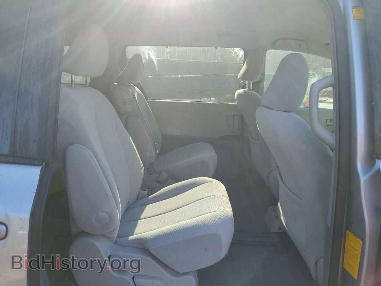 2011 TOYOTA All Models - VIN: 5TDKK3DC9BS032888 - Фото 11