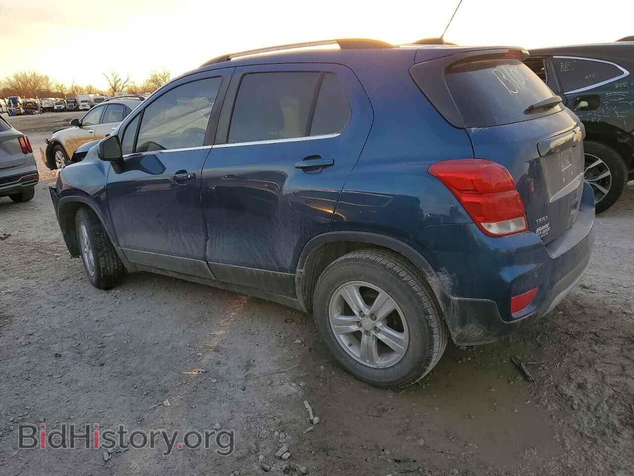 2019 CHEVROLET TRAX - VIN: 3GNCJLSB3KL297790 - Фото 2