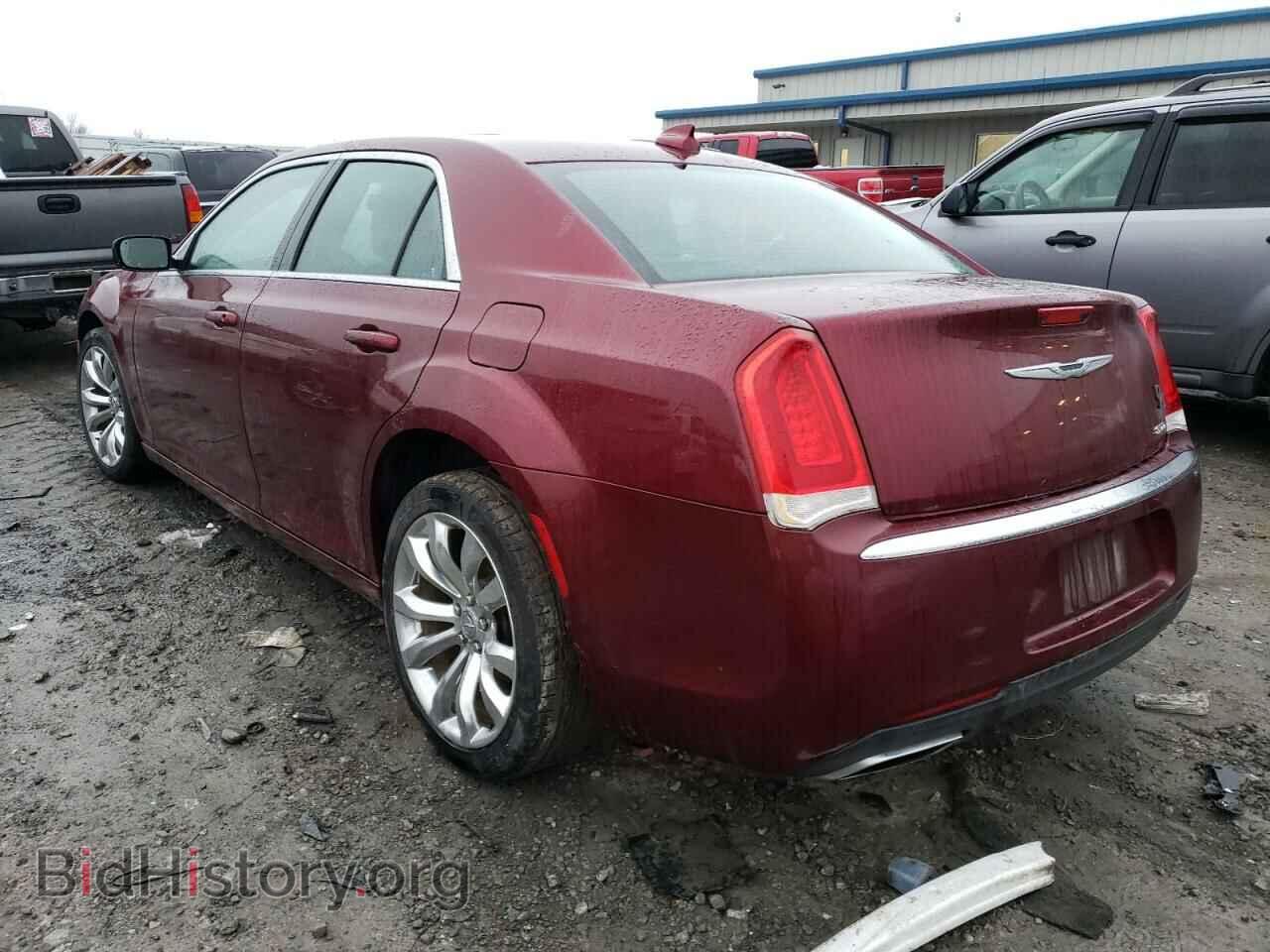 2016 CHRYSLER 300 - VIN: 2C3CCAAG0GH358294 - Фото 2