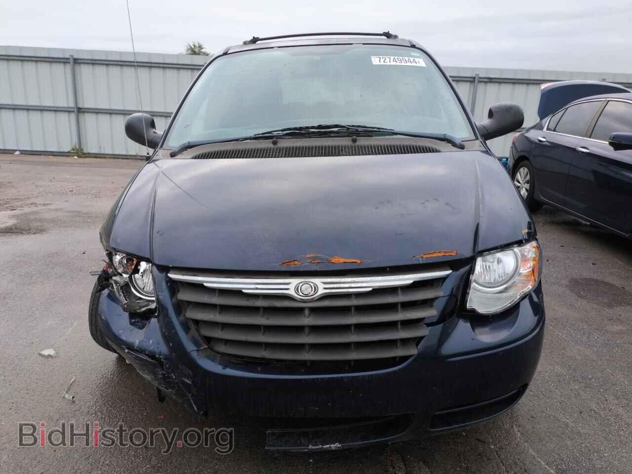 2005 CHRYSLER MINIVAN - VIN: 2C4GP44R35R180419 - Фото 5
