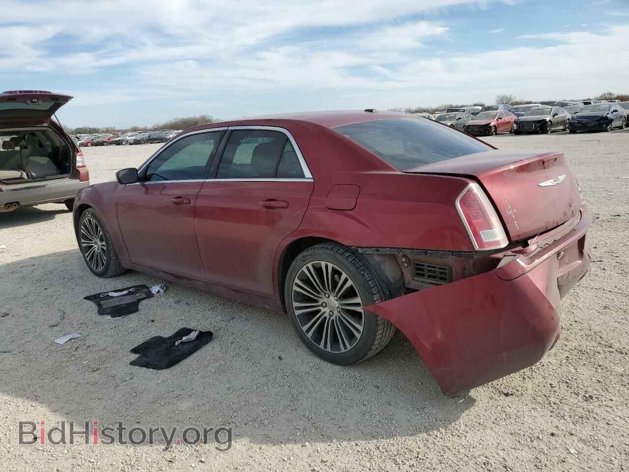 2014 CHRYSLER 300 - VIN: 2C3CCABG2EH179315 - Фото 2