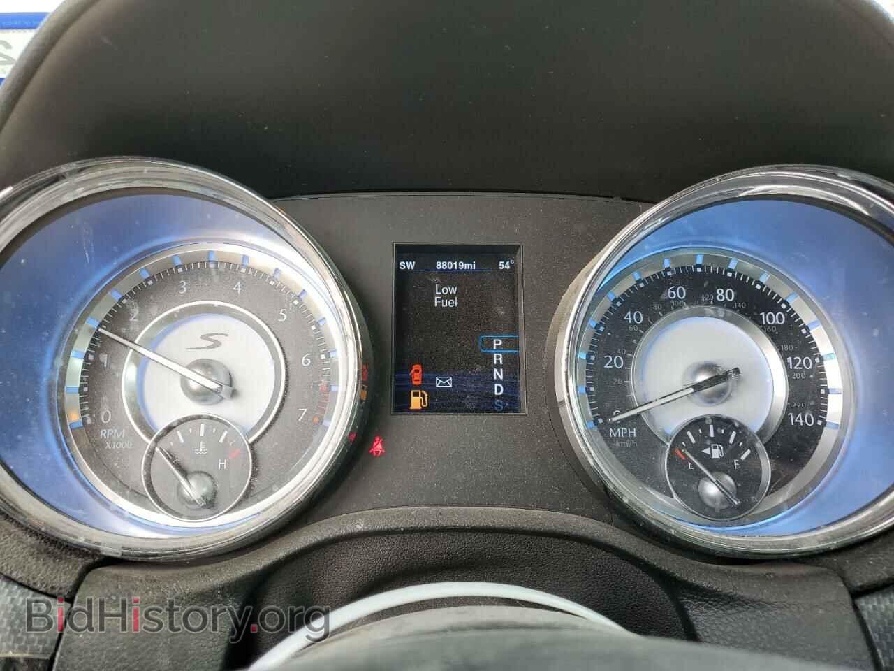 2014 CHRYSLER 300 - VIN: 2C3CCABG2EH179315 - Фото 9