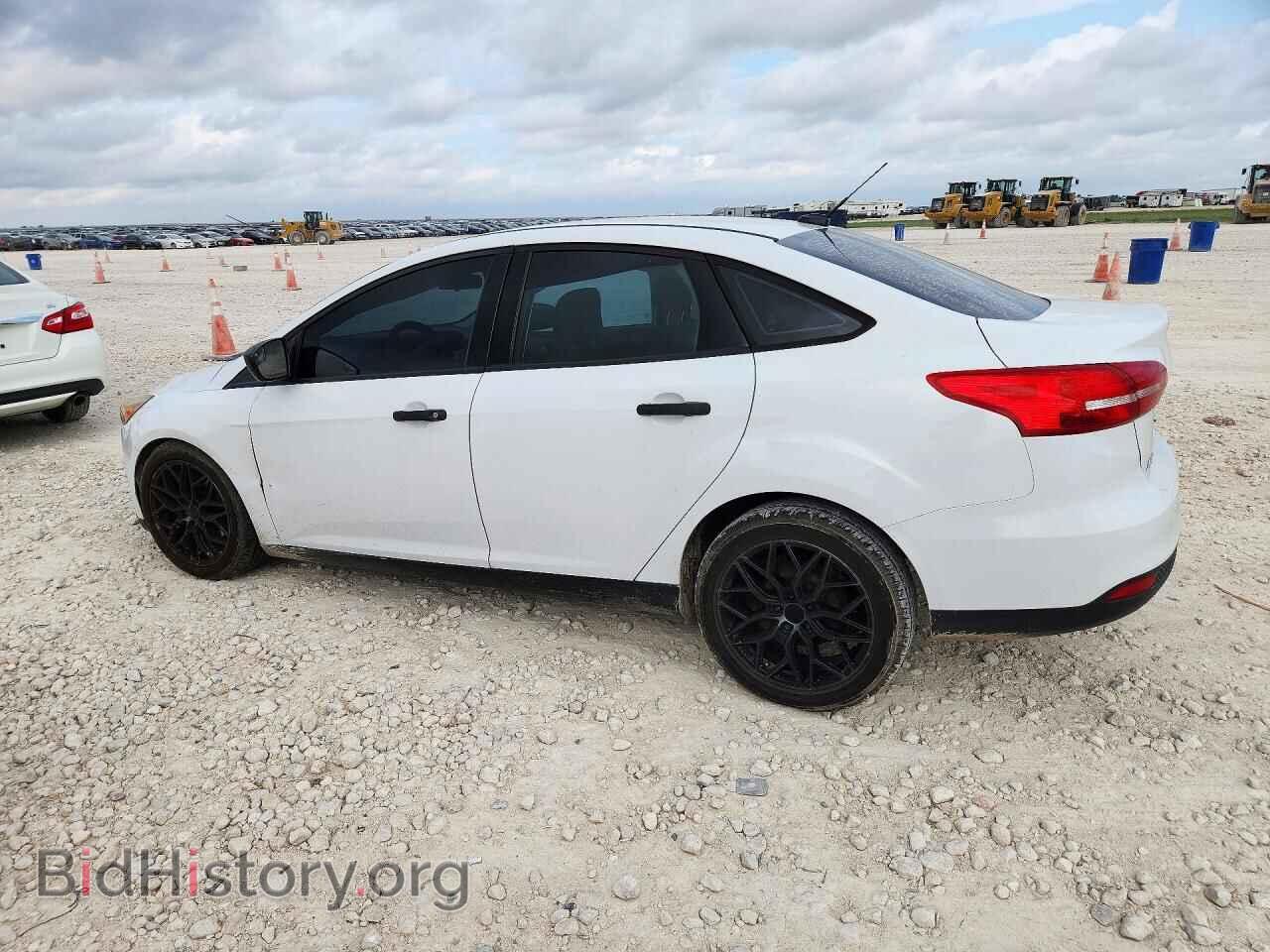 2018 FORD FOCUS - VIN: 1FADP3E24JL277426 - Photo 2