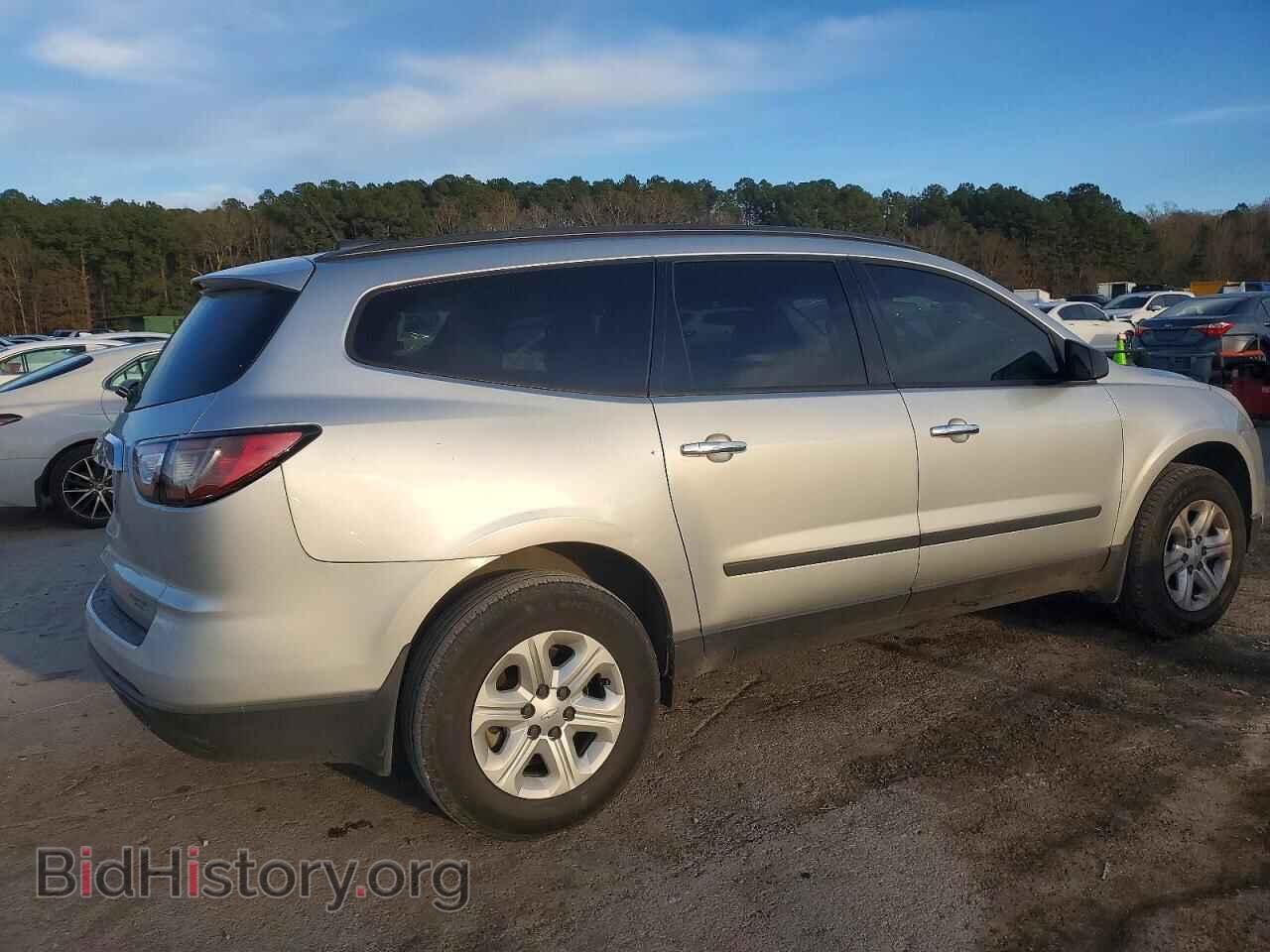 2017 CHEVROLET TRAVERSE - VIN: 1GNKRFED7HJ351501 - Фото 3