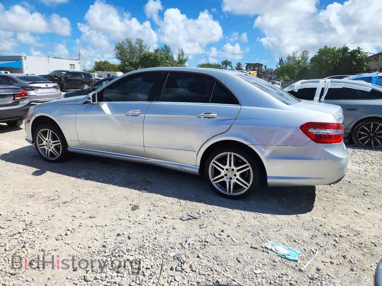 2010 Mercedes-Benz E-CLASS (VIN WDDHF7CB4AA197957) — фото 2 из 12