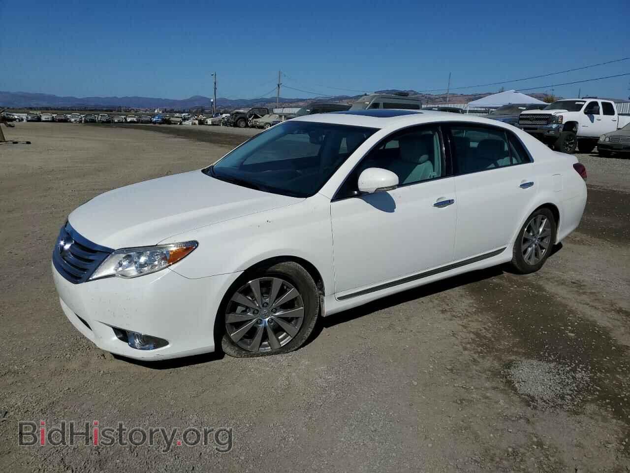 Photo 4T1BK3DB2BU401332 - TOYOTA AVALON 2011