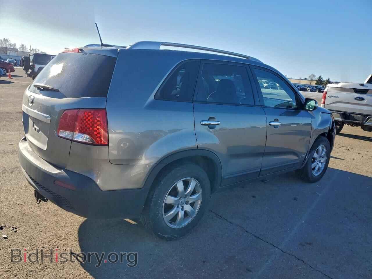 2013 KIA SORENTO - VIN: 5XYKTDA27DG367968 - Фото 3