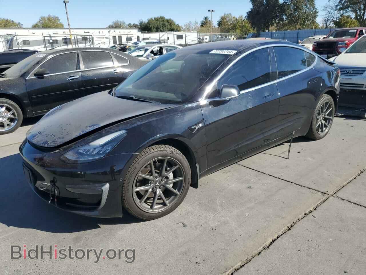 Фотография 5YJ3E1EB3JF070836 - TESLA MODEL 3 2018