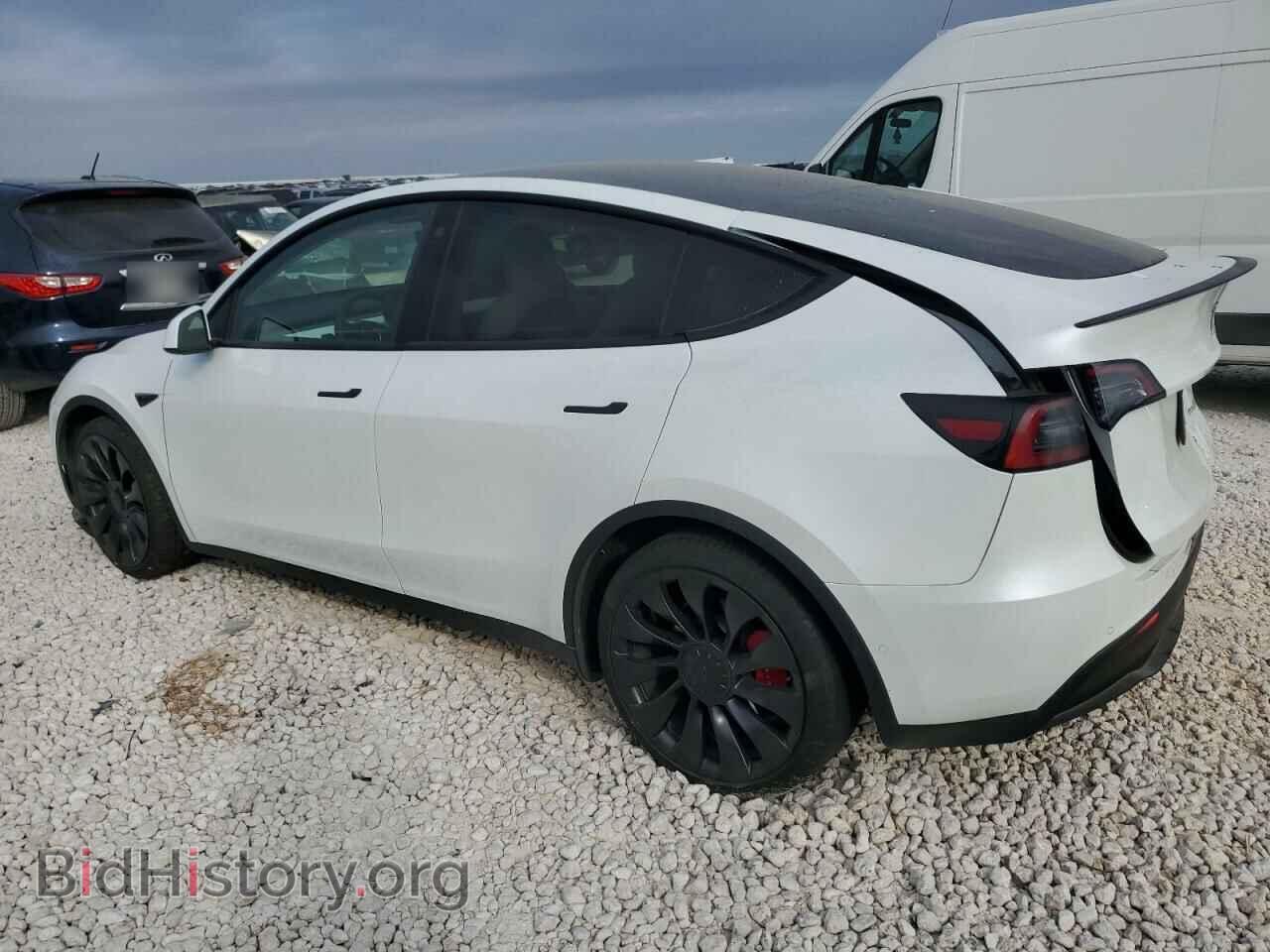 2022 TESLA MODEL Y - VIN: 7SAYGDEF5NF543777 - Photo 2