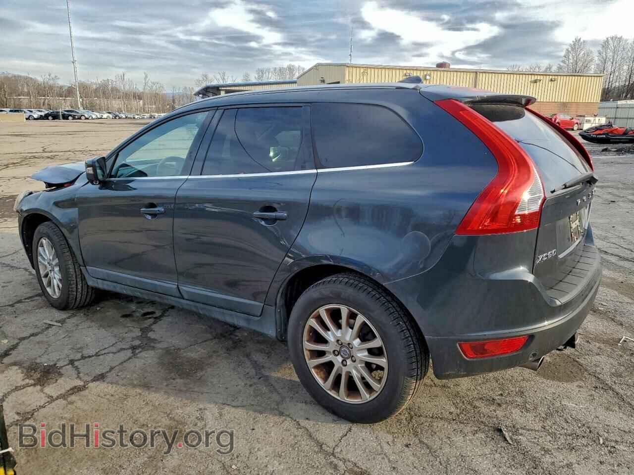 2010 VOLVO XC60 - VIN: YV4992DZ9A2021496 - Фото 2