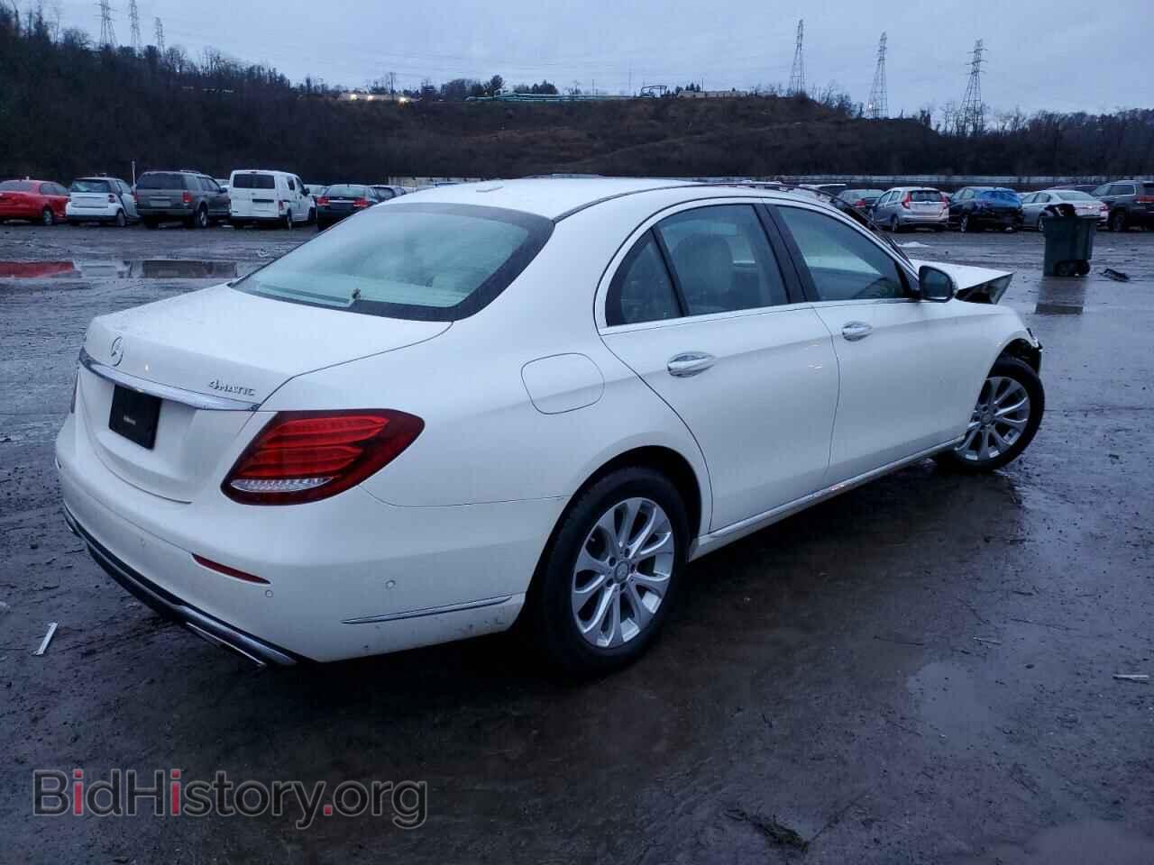 2017 MERCEDES-BENZ E-CLASS - VIN: WDDZF4KB4HA212178 - Фото 3