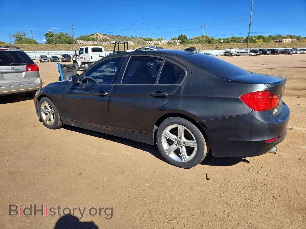 2014 BMW 3 SERIES - VIN: WBA3B1C52EP679737 - Фото 2