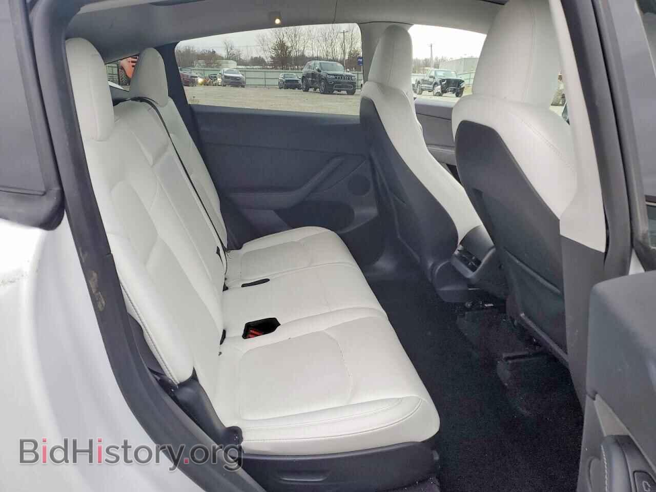 2024 TESLA MODEL Y - VIN: 7SAYGAEE4RF166130 - Фото 10